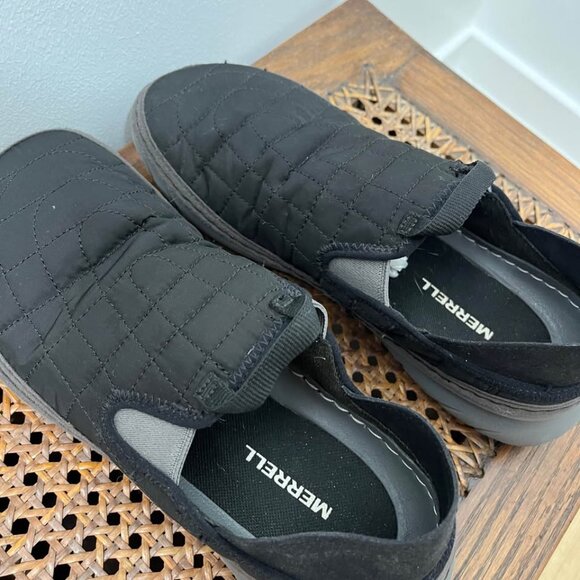 Size 8 Women's Black Merrell Quilted Hut Moc Slip On Ultra-Lightweight Shoes - Picture 5 of 7